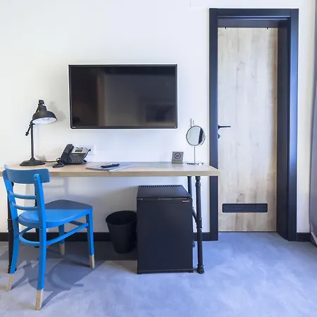 Hotel The Loop 3*