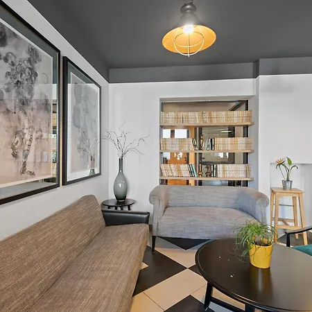 Hotel The Loop